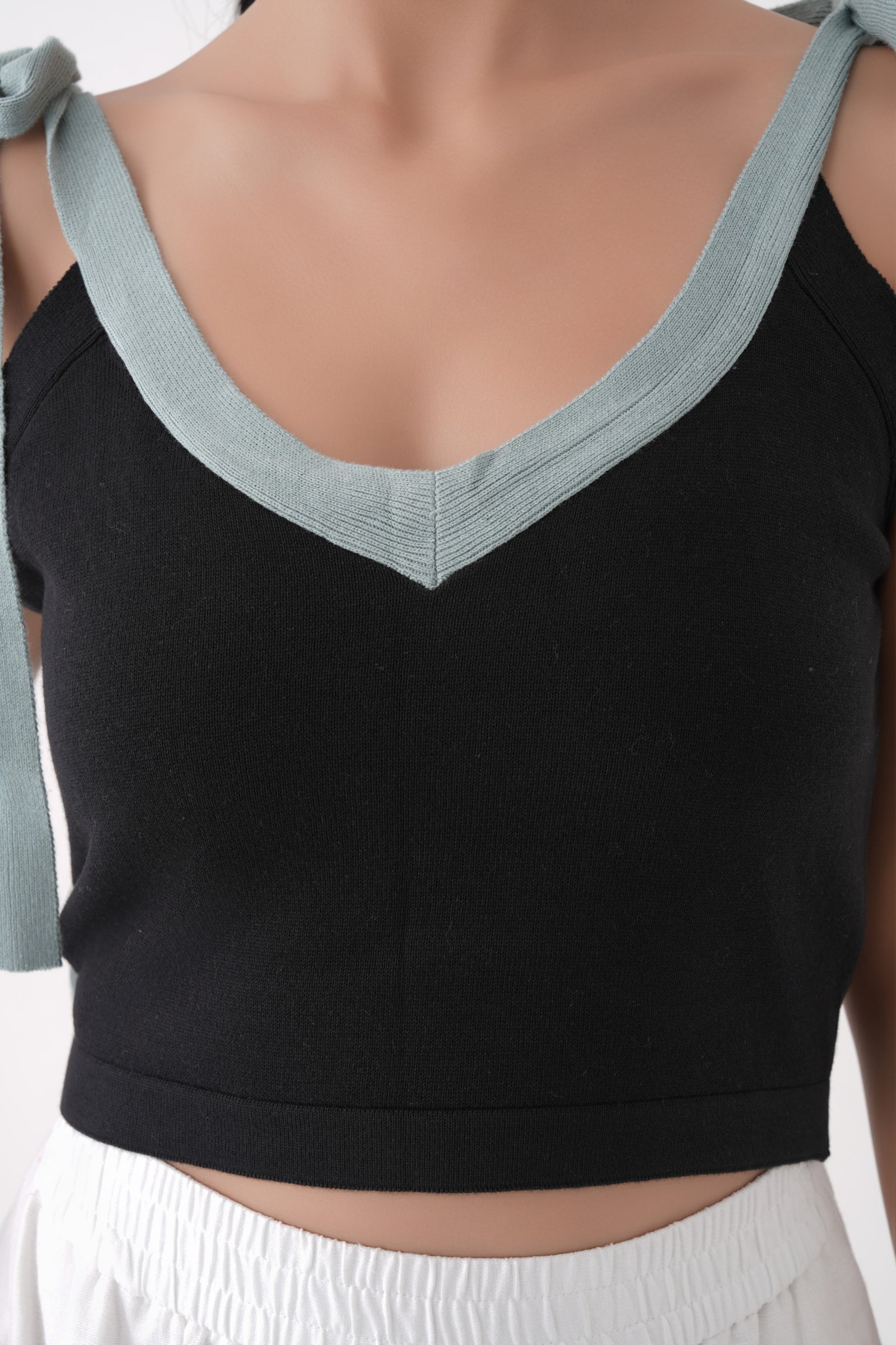 Knitted Tie-up Top
