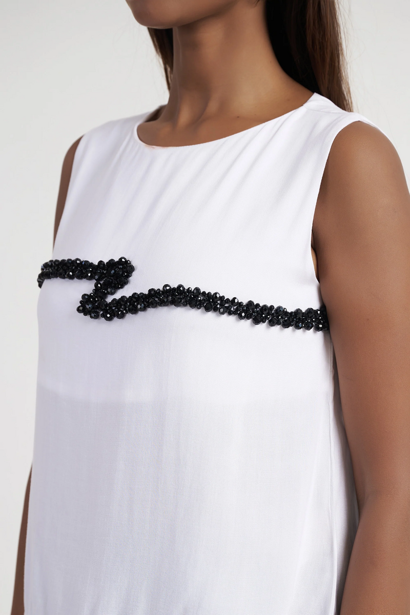 Monsoon Fashion Guide for Women: What to Wear and Avoid in Rainy Season