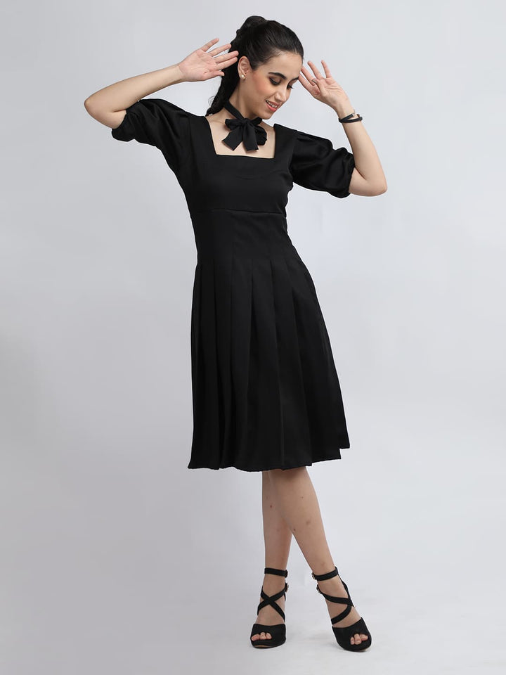 Peaky Puffed Sleeve Short Dress