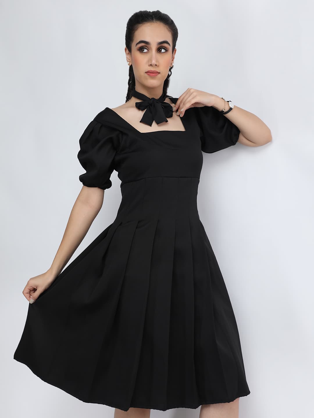 Peaky Puffed Sleeve Short Dress
