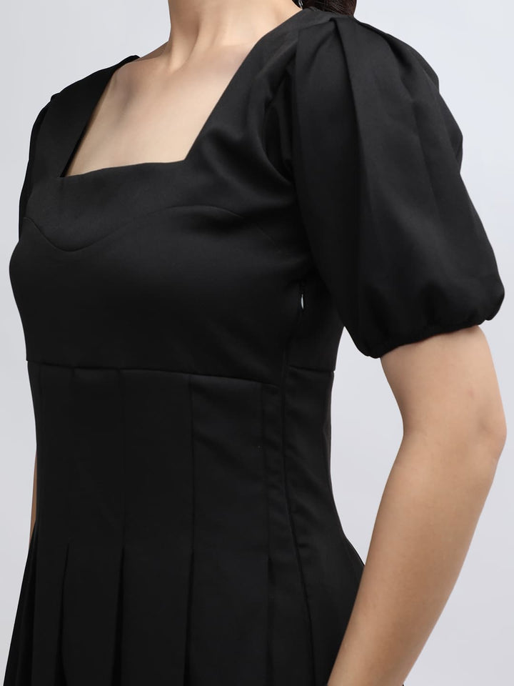 Peaky Puffed Sleeve Short Dress