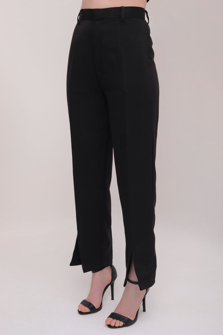 Cropped Front Slit High Rise Trousers - Black