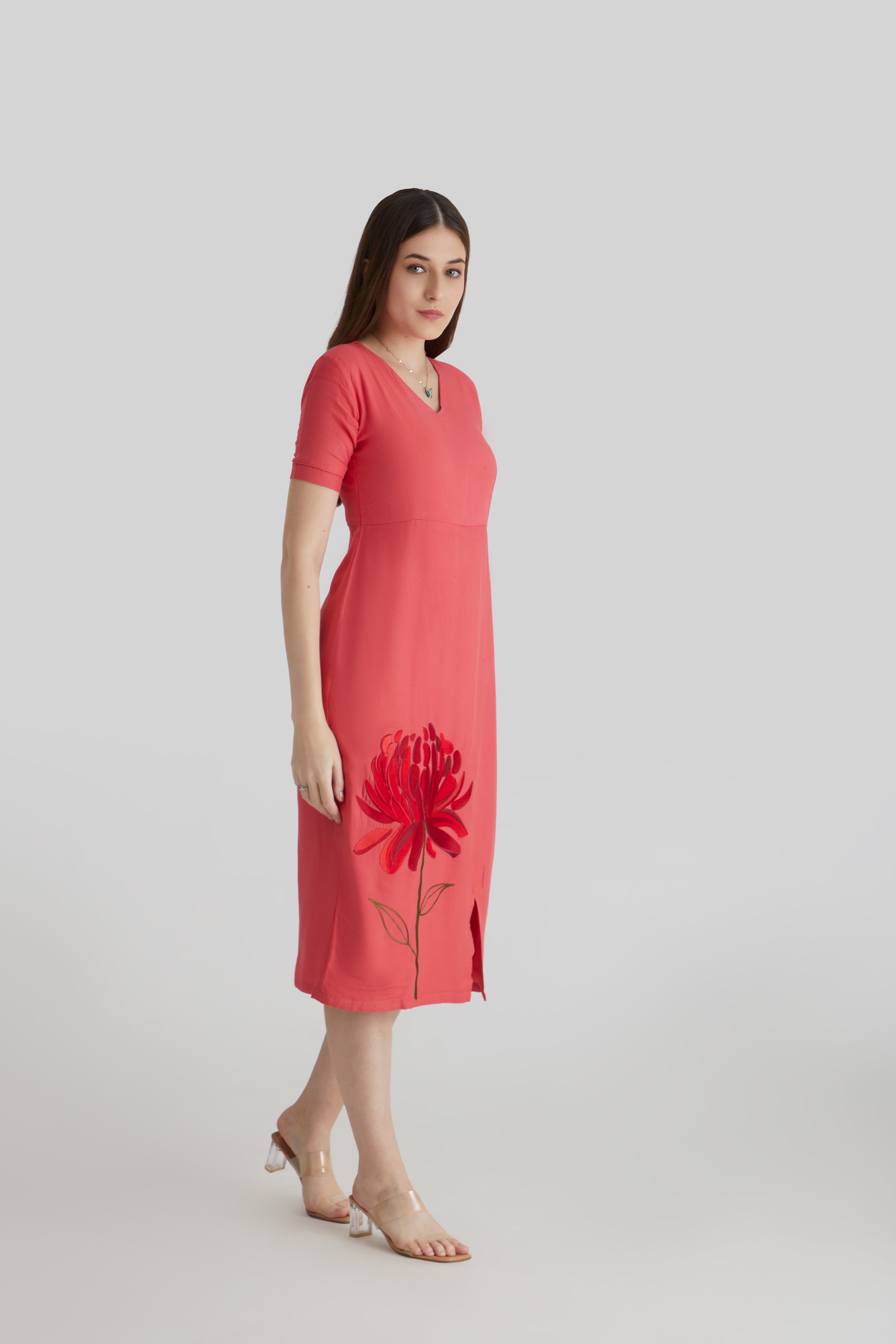 Embroidered Bodycon dress Rose Pink