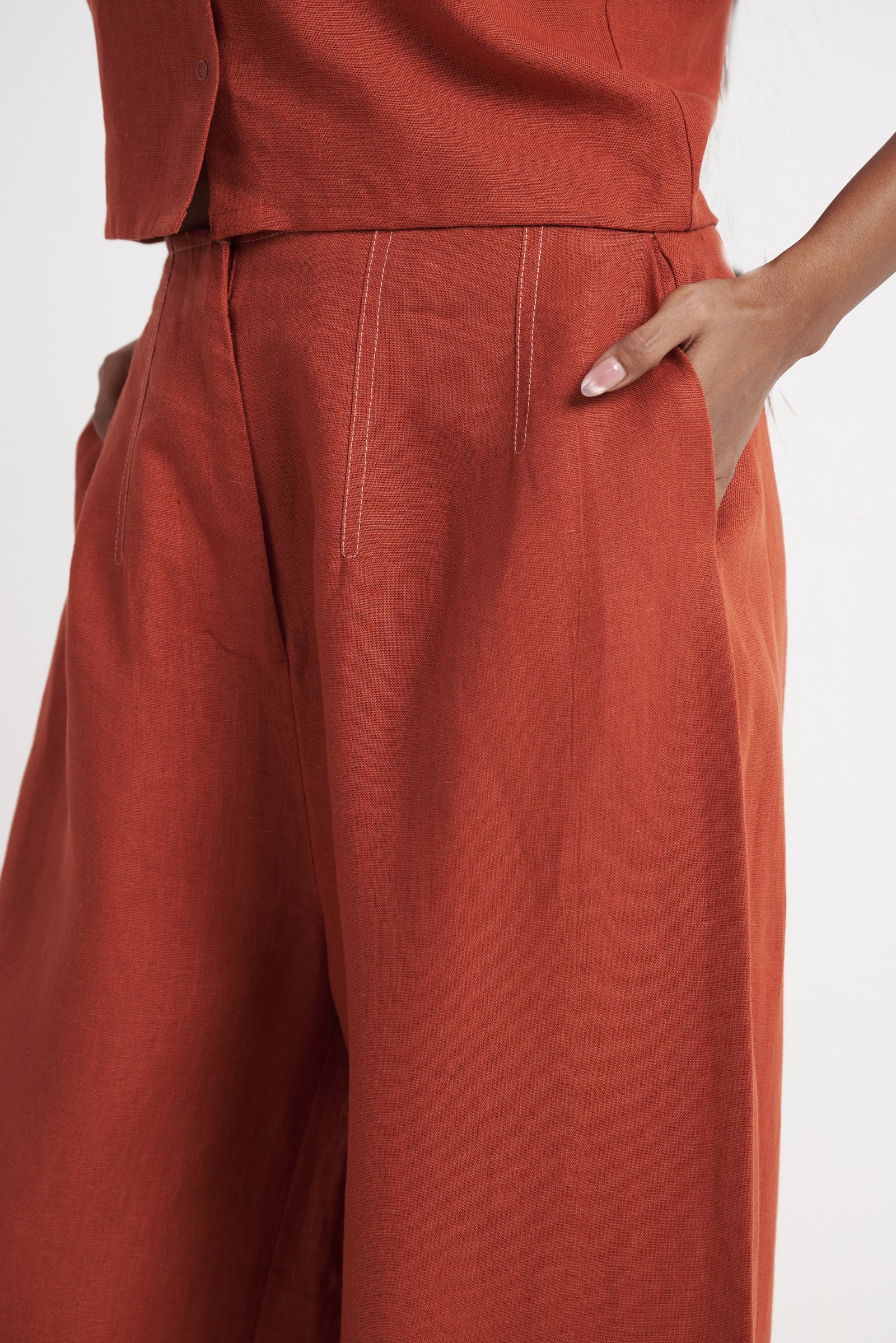 Contrast stitch wide leg trouser for women in picante with pocket detail