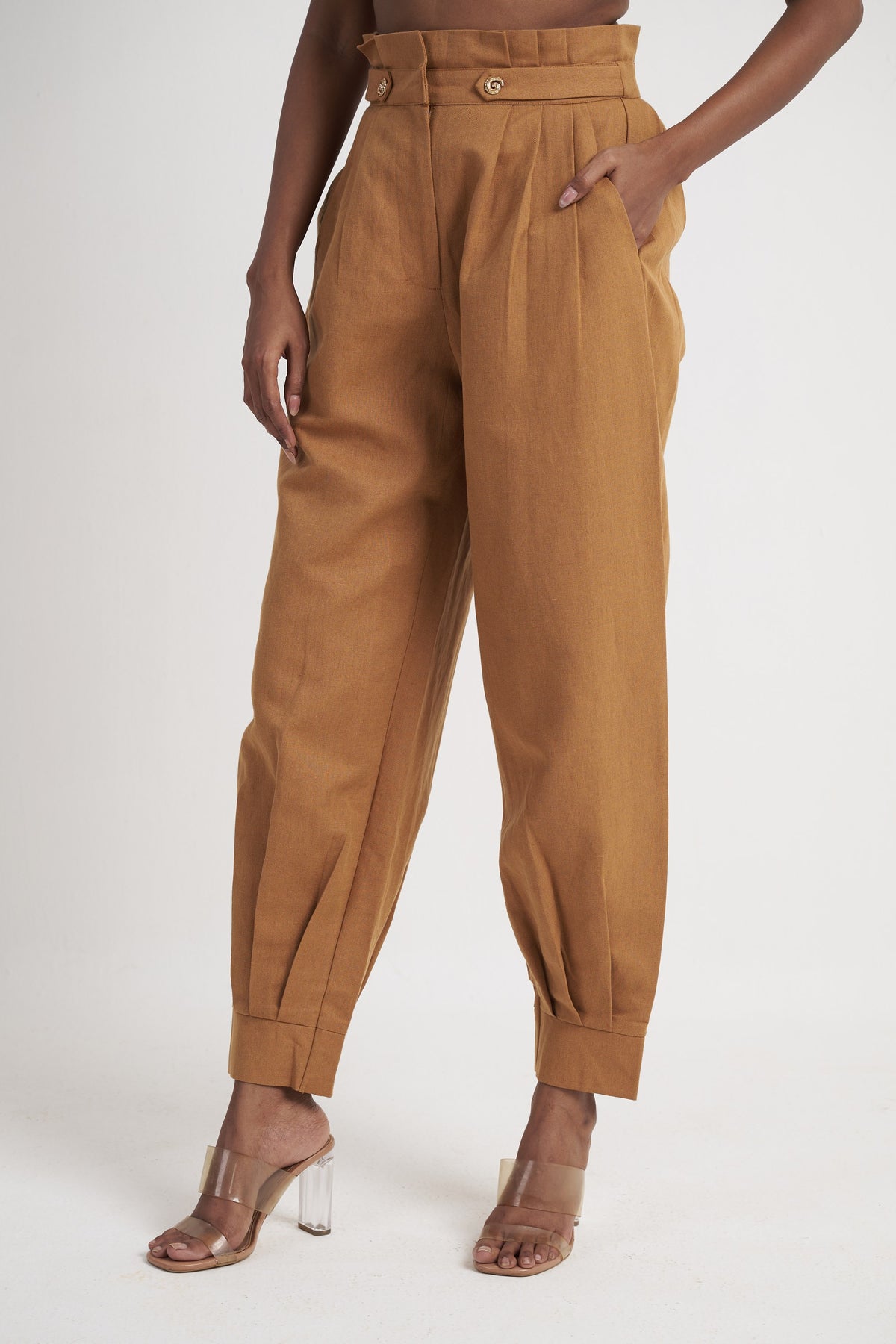 Zykaz High-Rise Pleated Tapered Trouser in Chipmunk — full length view