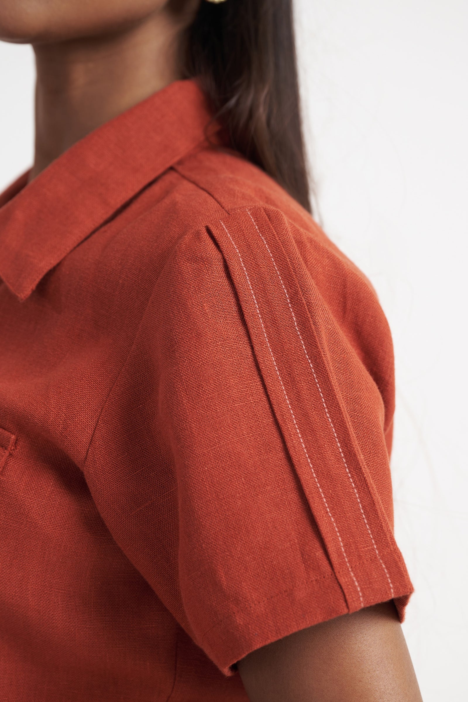 Collar and pintuck sleeve detail on picante utility crop shirt