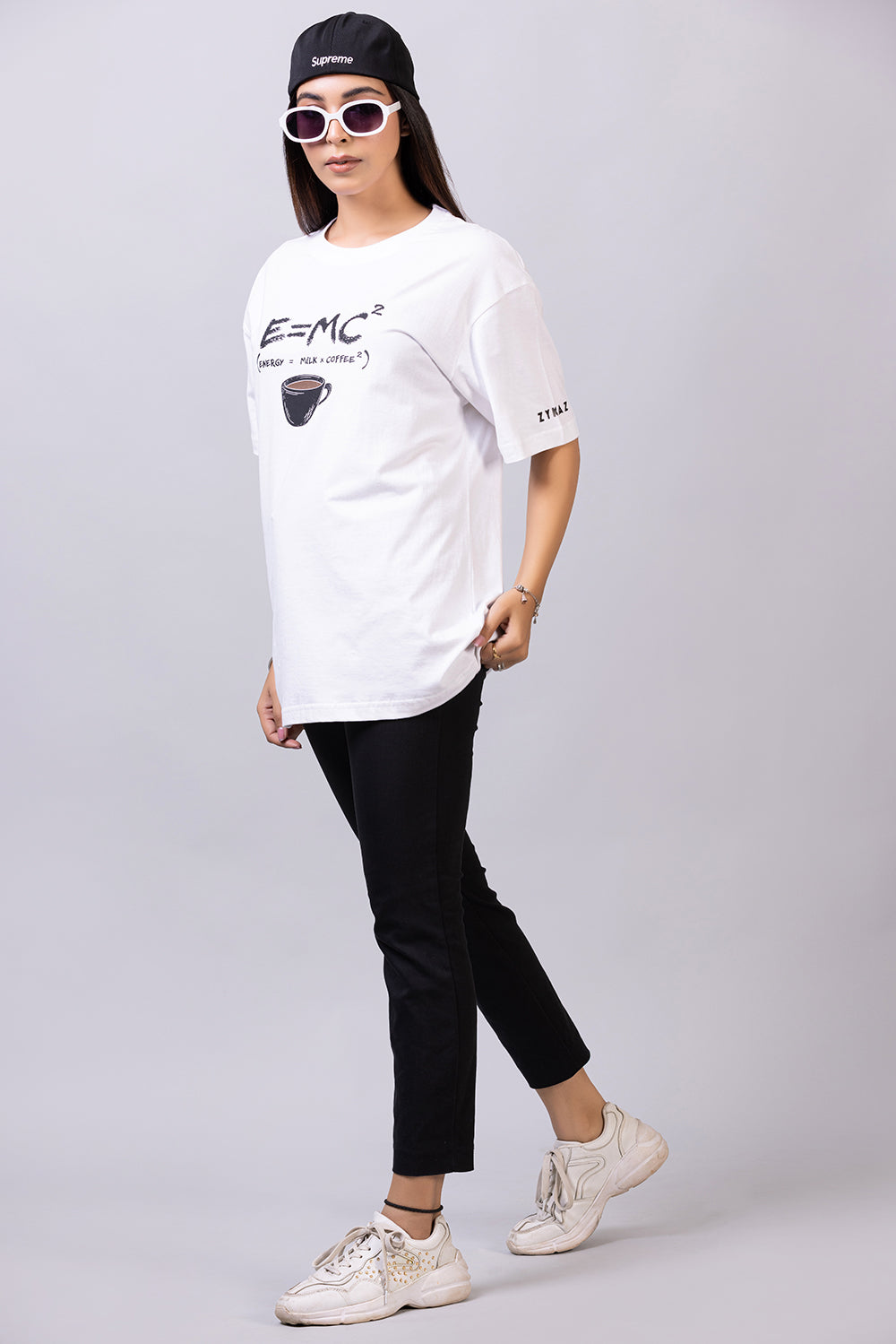 E=MC² Boyfriend Fit Tee - zykaz
