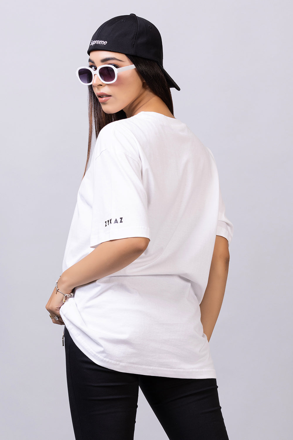 E=MC² Boyfriend Fit Tee - zykaz