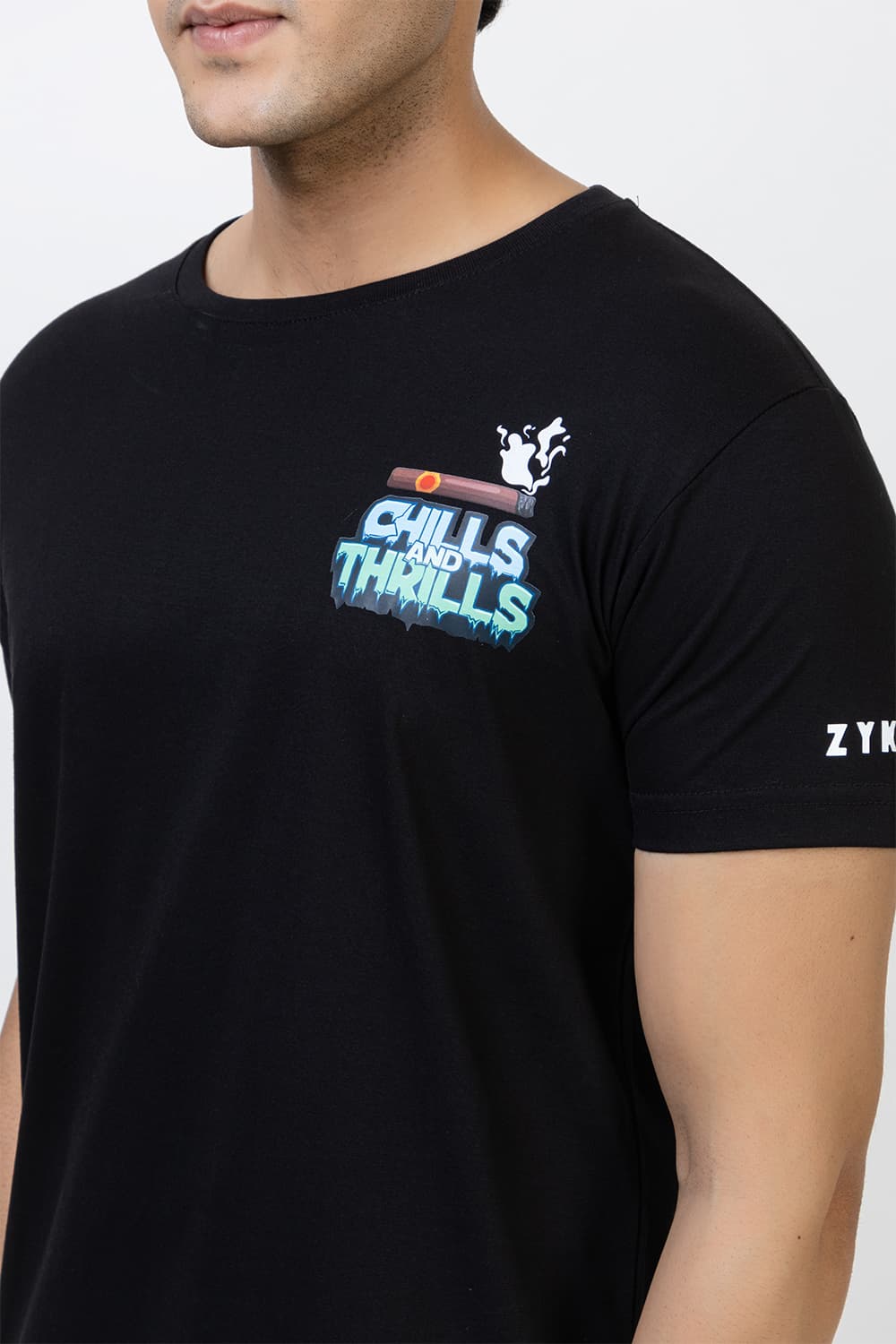 Chills And Thrills Regular Tee (T-Shirt)